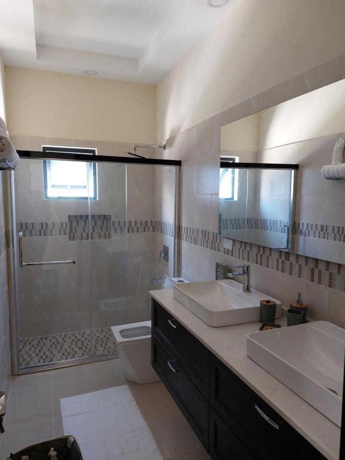 Pyramid Joy, 2 Bedroom Villa, Ocho Rios, Jamaica Bagian luar foto